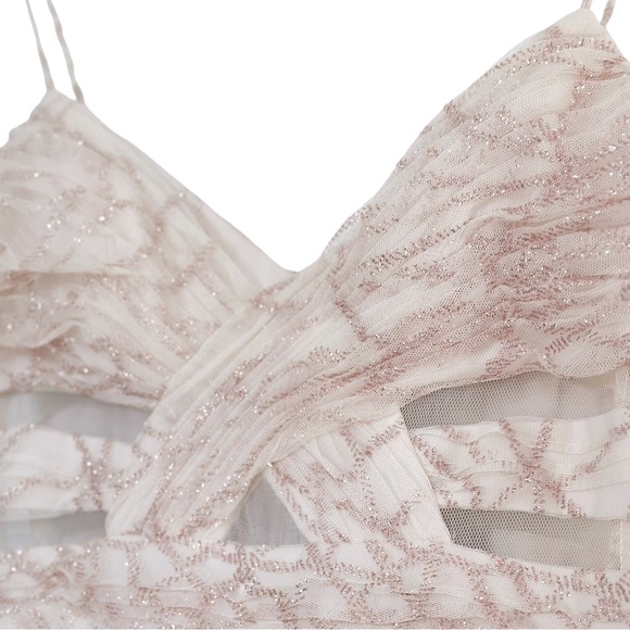 Hailey Logan by Adrianna Papell Ivory Dress NWT - Women’s Size 9/10 - Picture 5 of 8